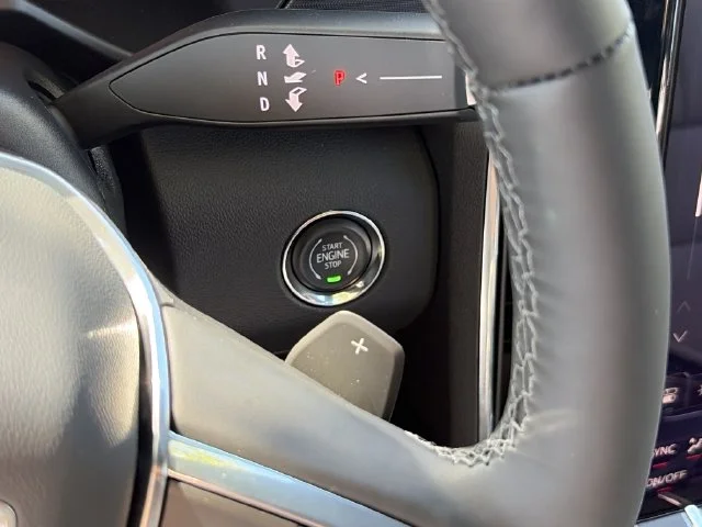 New 2027 Silver GMC Elevation image 21