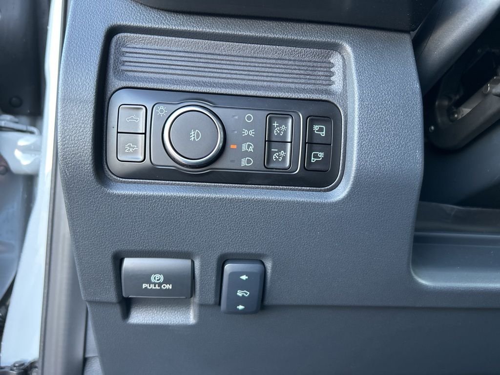 New 2026 Avalanche Ford Lariat image 25