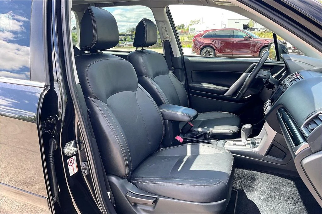 Used 2018 Black Subaru 2.5i Limited image 6