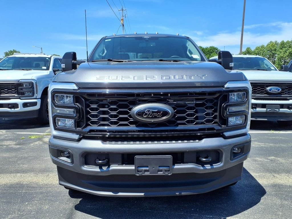 New 2026 Gray Ford Lariat image 3