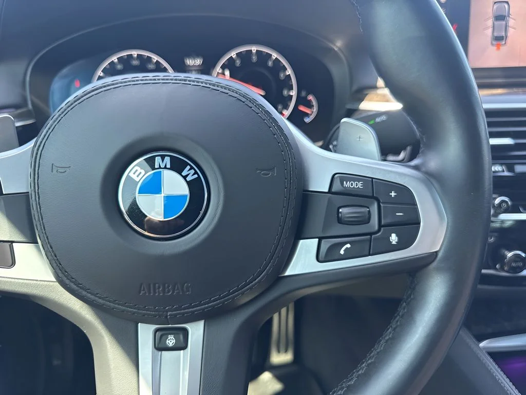 Used 2019 Silver BMW M550i xDrive image 16