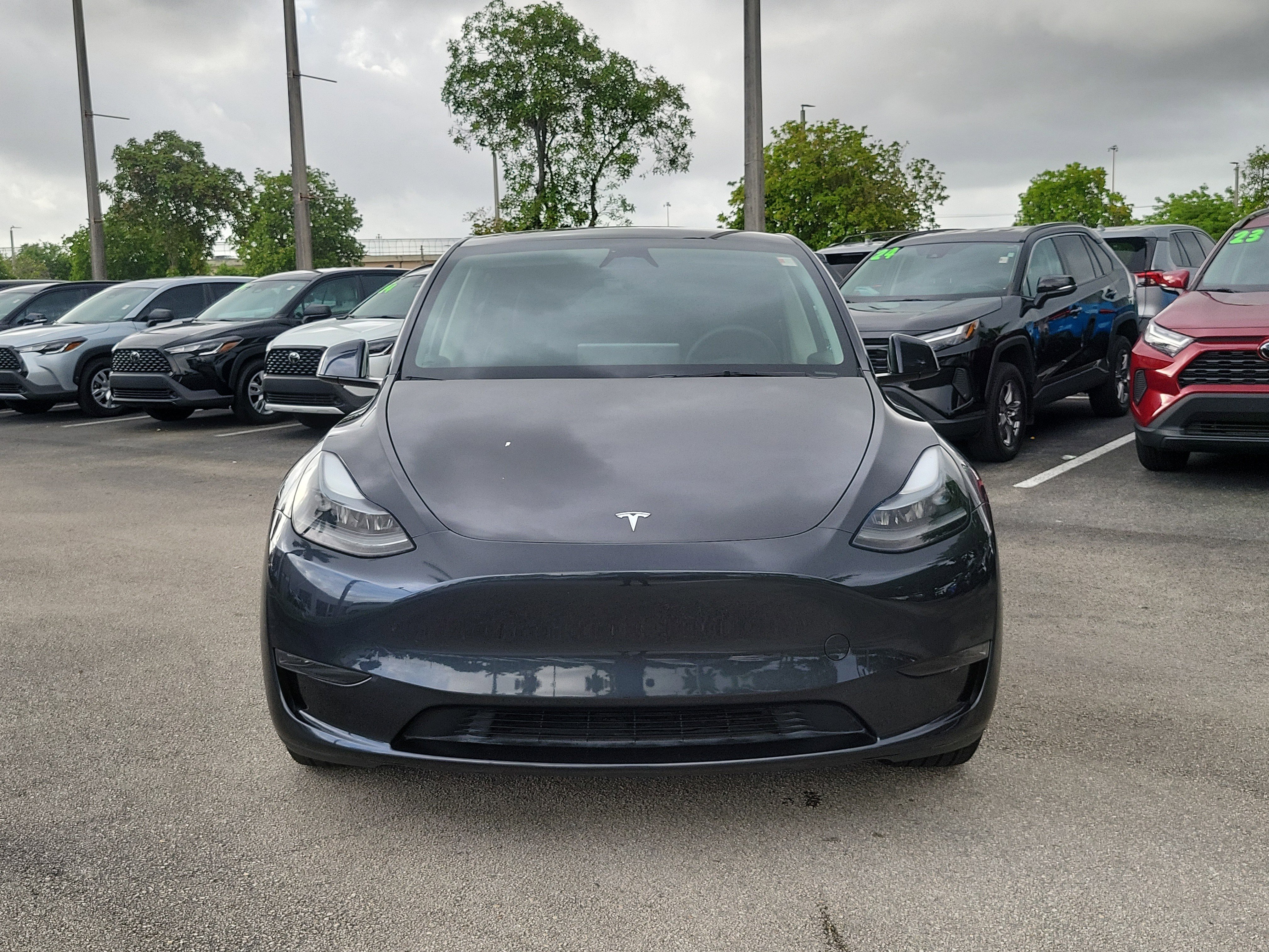 Used 2024 Tesla Model Y Long Range with VIN 7SAYGDED3RF045131 for sale in Doral, FL