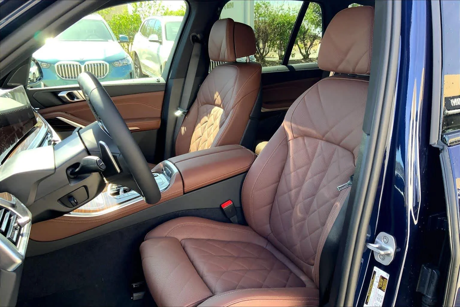 New 2026 Tanzanite Blue II Metallic BMW xDrive50e image 9
