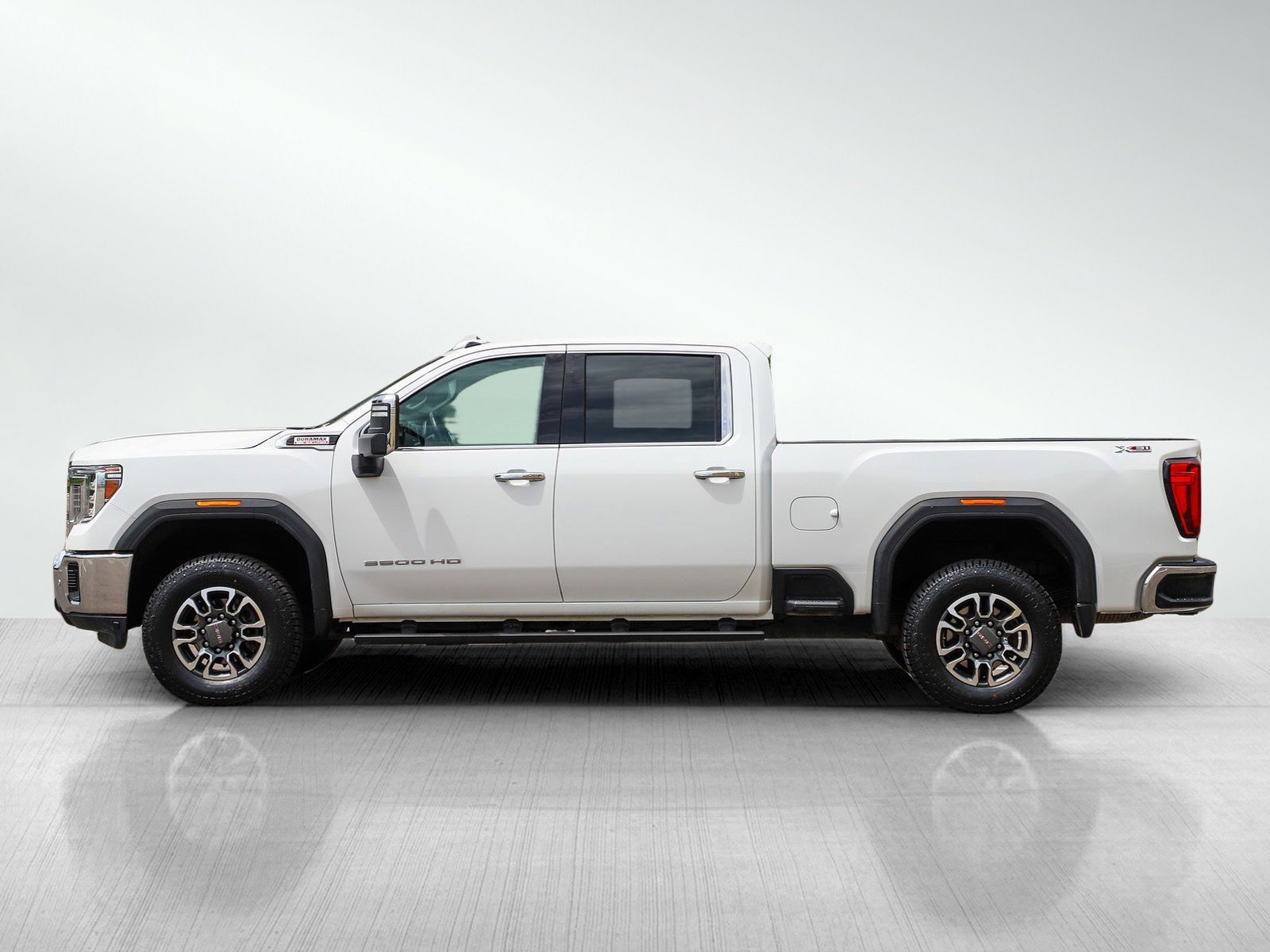 Used 2021 GMC Sierra 3500HD SLT with VIN 1GT49UEY5MF153621 for sale in White Bear Lake, Minnesota