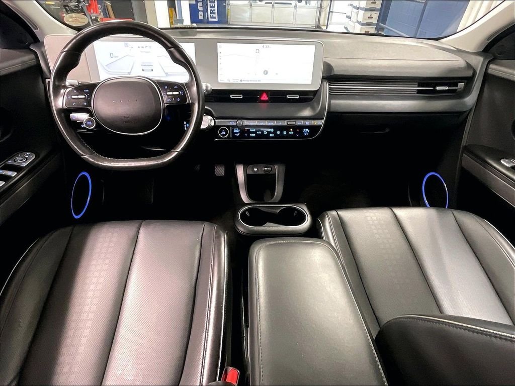 Used 2023 Gray Hyundai SEL image 22