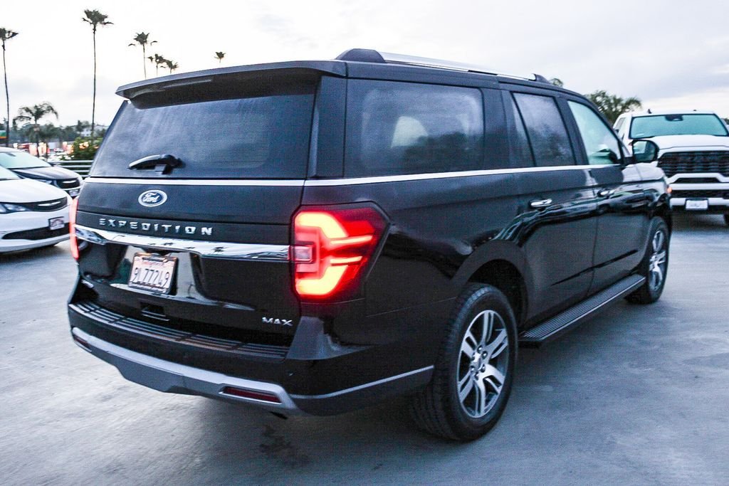 Used 2024 Black Metallic Ford Limited image 9