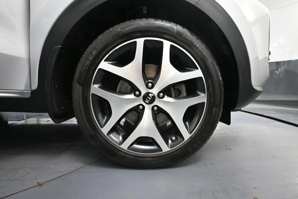 Used 2019 Silver Kia SX image 15
