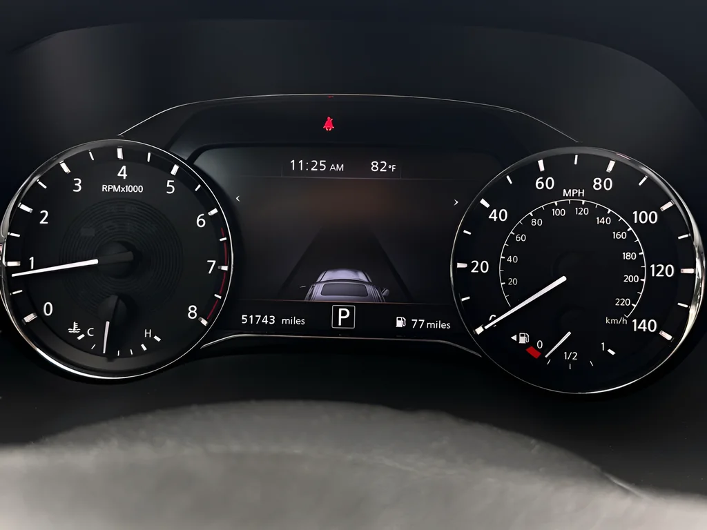 Used 2022 Gray INFINITI LUXE image 15