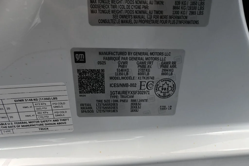 Certified Used 2025 White GMC Denali image 60