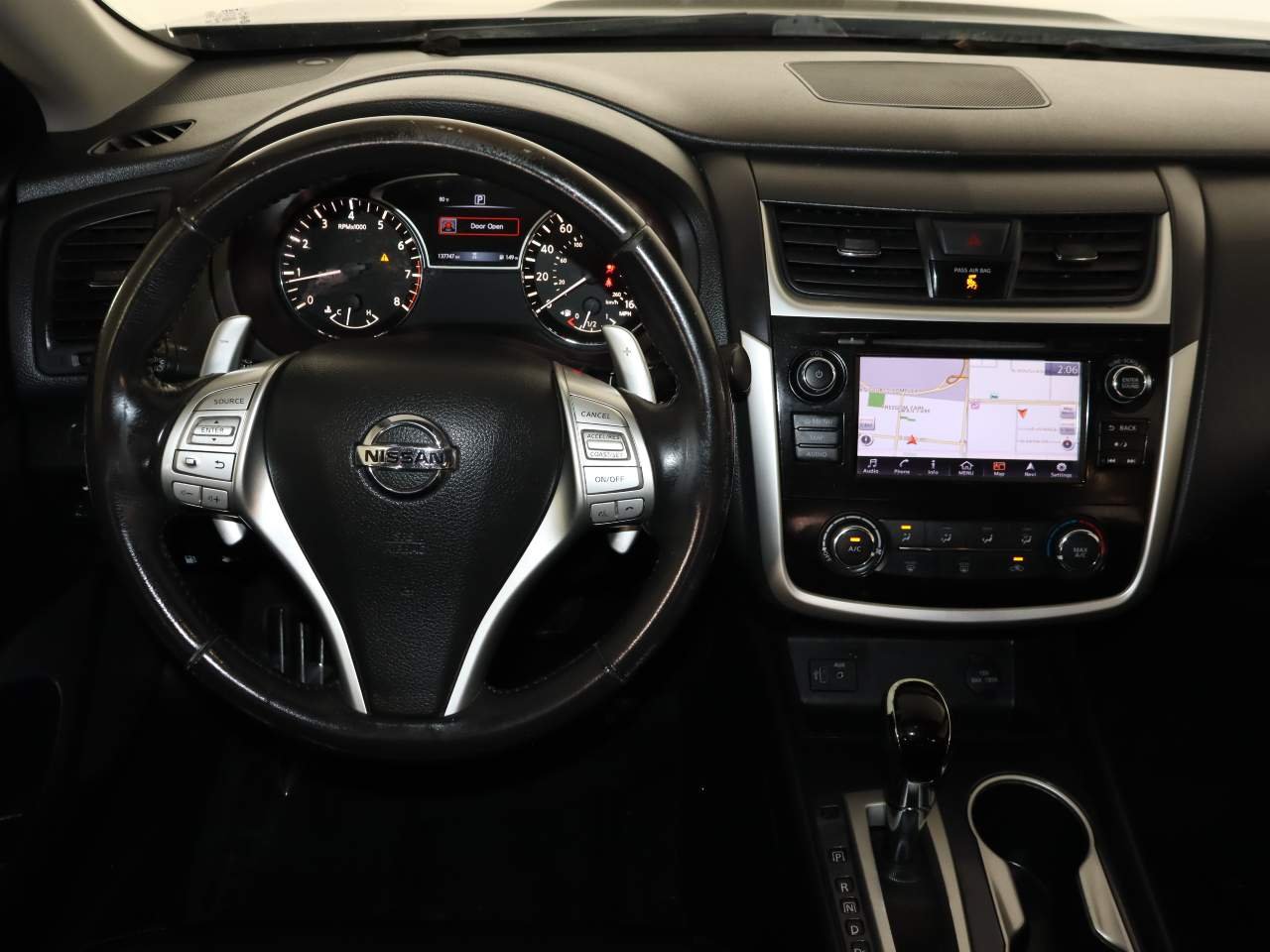 Used 2018 Black Nissan 2.5 SR image 10