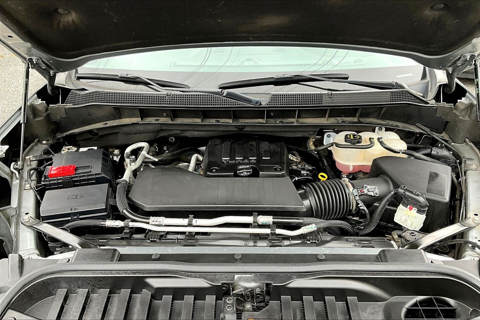 Used 2024 Gray Chevrolet Custom image 27
