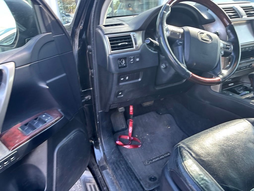 Used 2014 Black Lexus 460 image 20