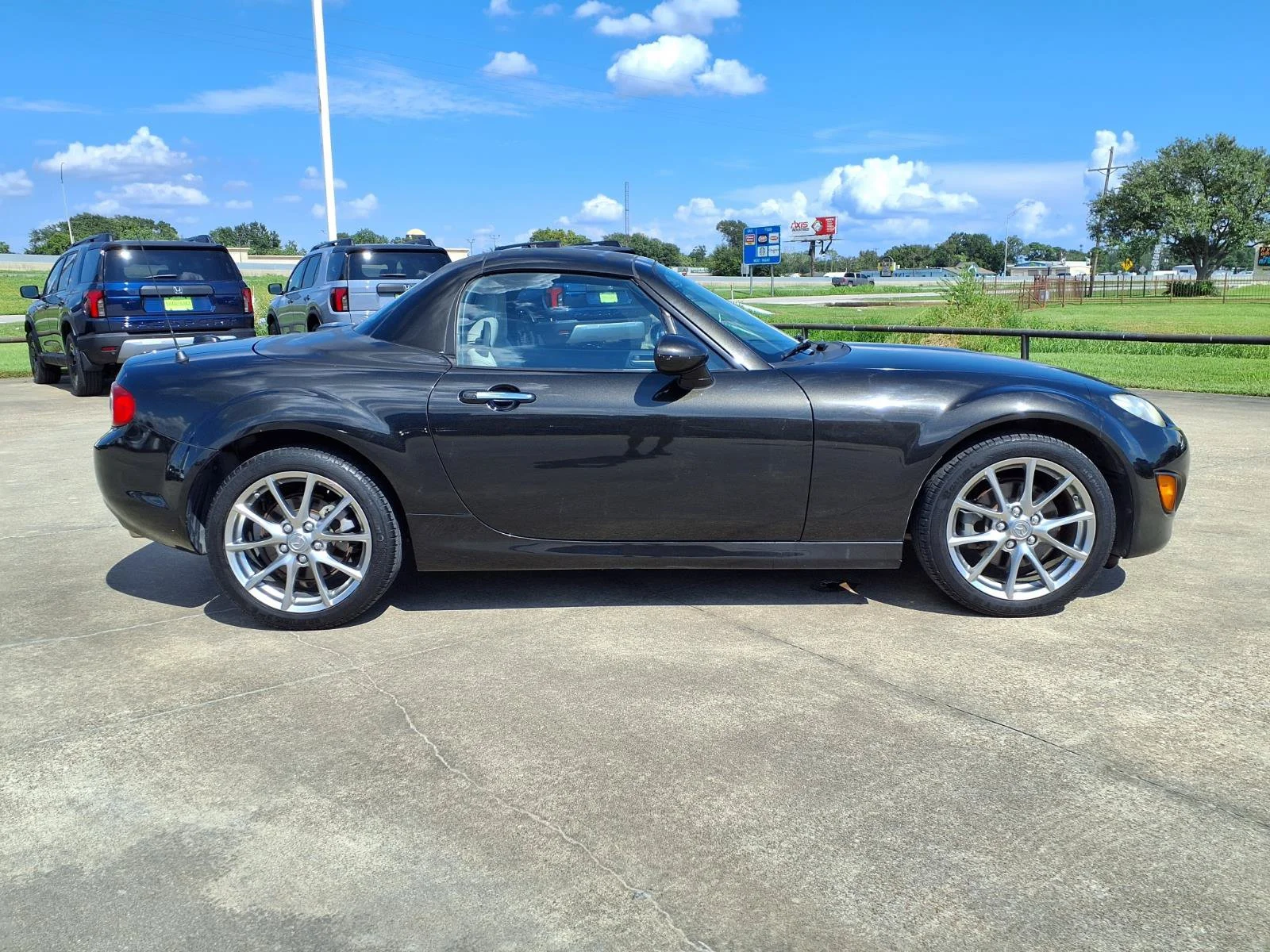 Used 2011 Black Mazda PRHT Grand Touring image 7