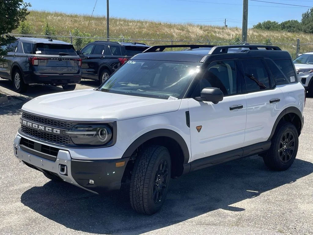 New 2026 White Ford Badlands image 7