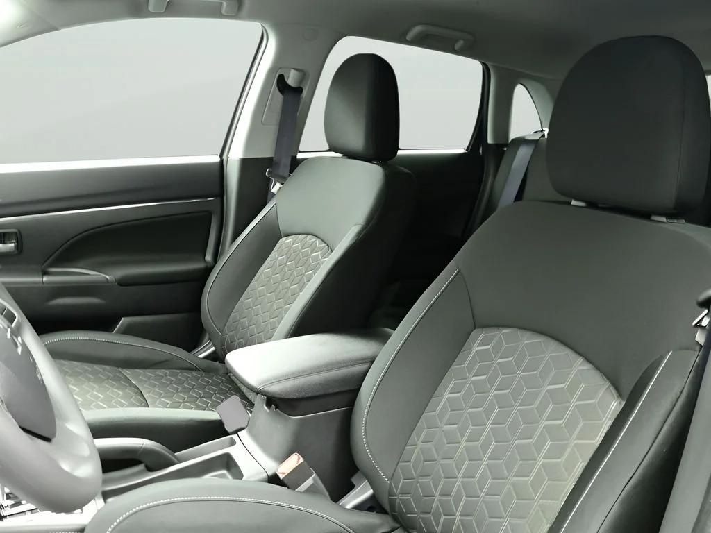 New 2026 Mercury Gray Metallic Mitsubishi S image 16