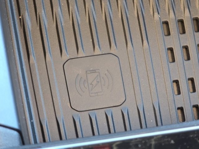 New 2026 Silver Zynith Exterior Paint Jeep Limited Reserve image 14