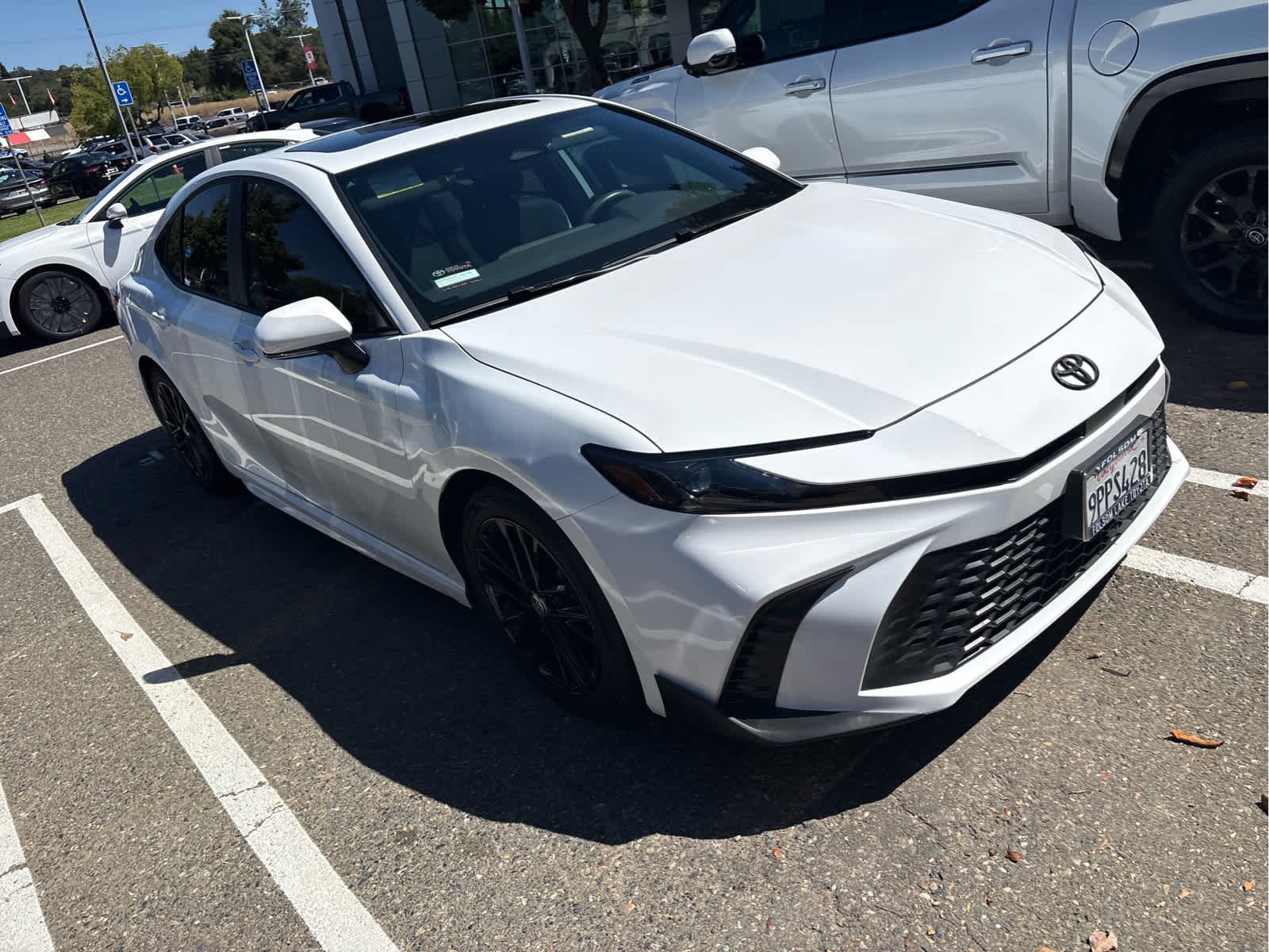 Certified Used 2025 Ice Cap Toyota SE image 12