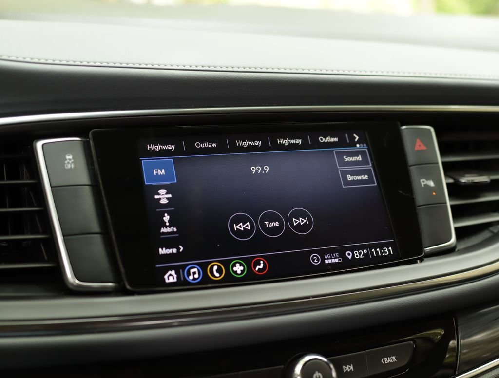 Used 2021 Includes Satin Nickel lower exterior accent color.) Buick Essence image 12