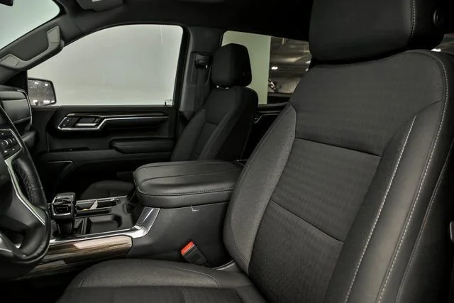 2023 Chevrolet Silverado 1500 RST - Photo 11
