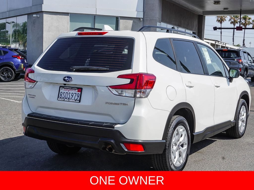 Used 2020 White Subaru Base image 6