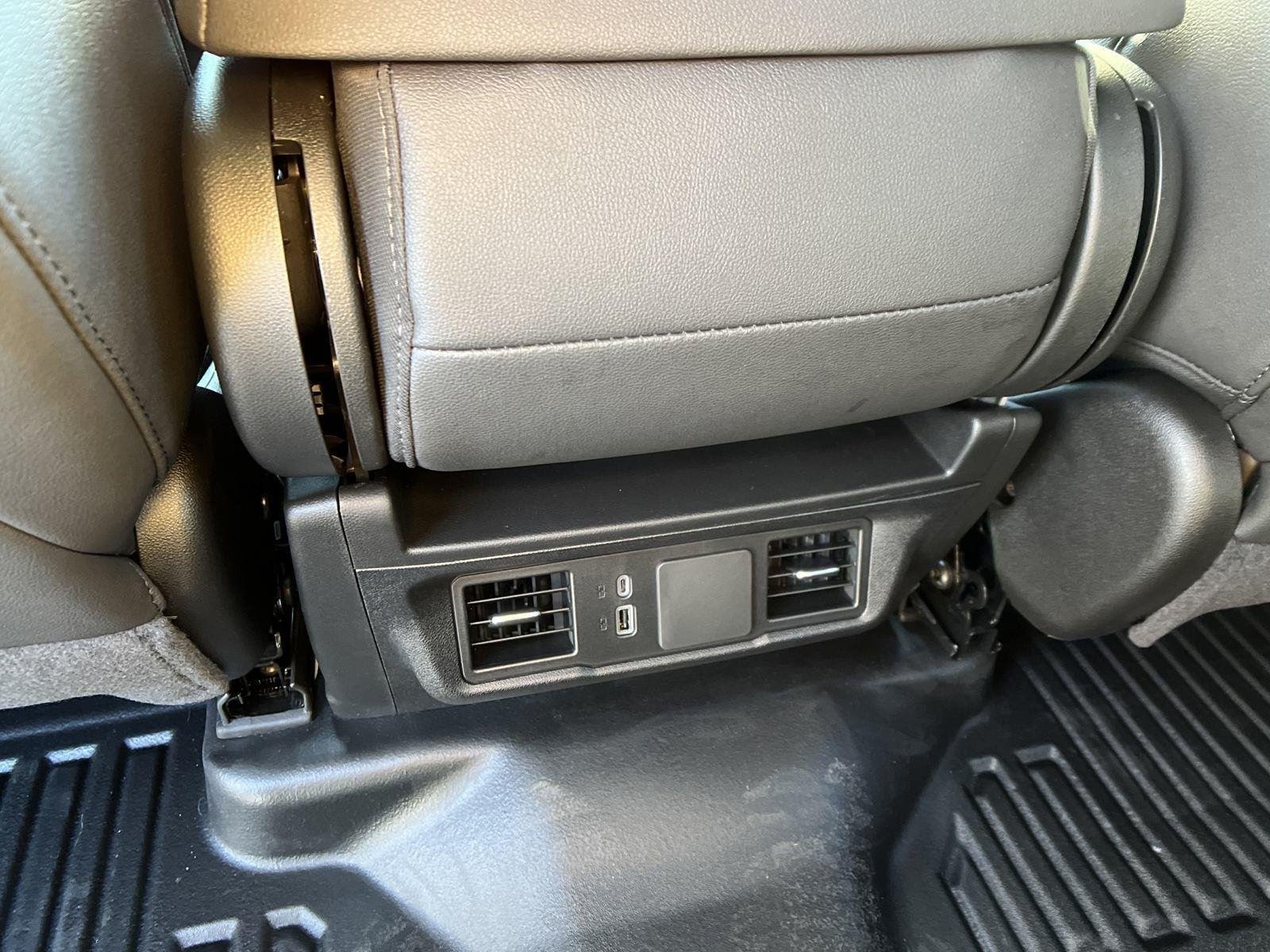2025 GMC Sierra 3500 Chassis Cab Pro - Photo 20