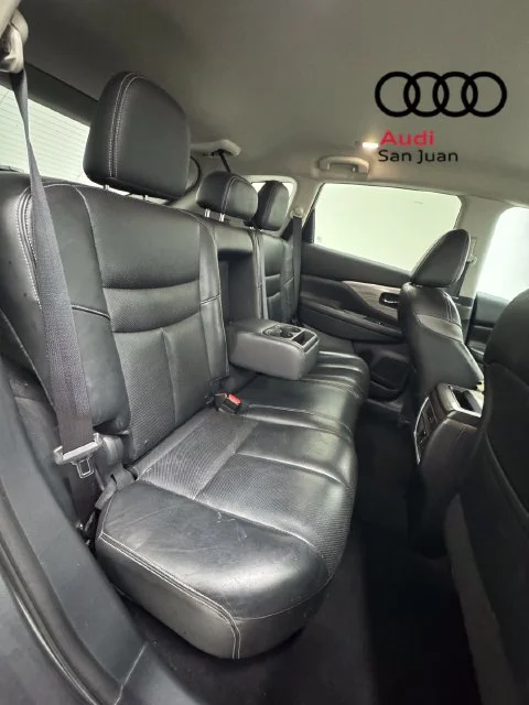 Used 2015 Gray Nissan SL image 29