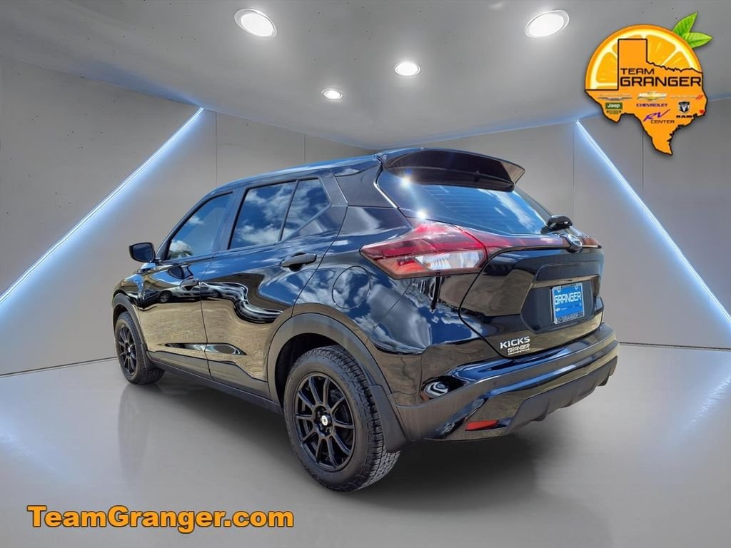Used 2023 Black Nissan S image 4