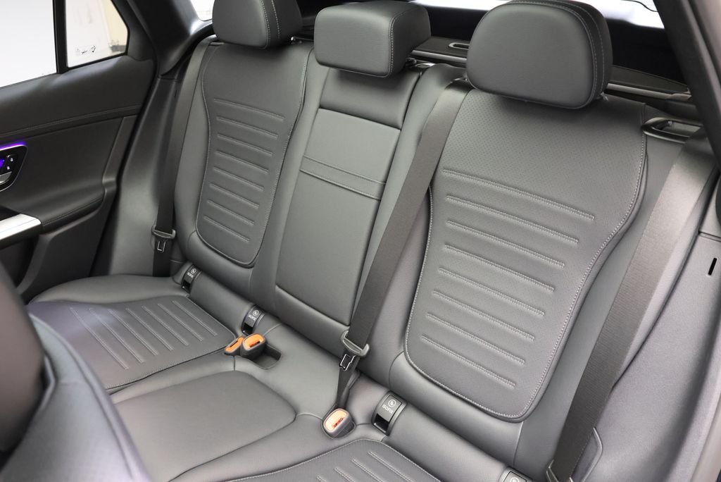 Used 2026 Black Mercedes-Benz GLC 300 image 43