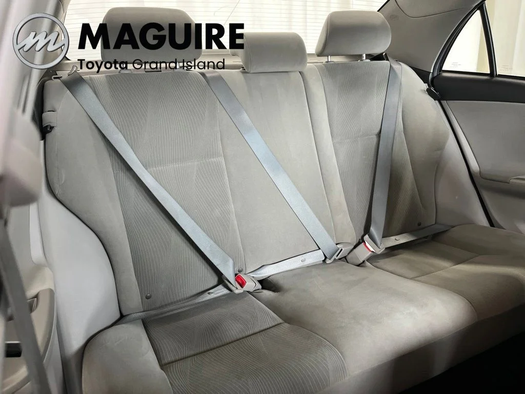 Used 2012 Black Toyota LE image 32