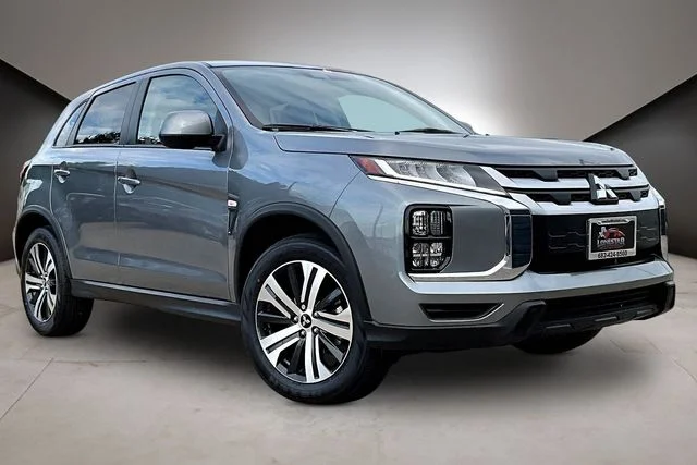 New 2026 Gray Mitsubishi 2.0 ES image 2