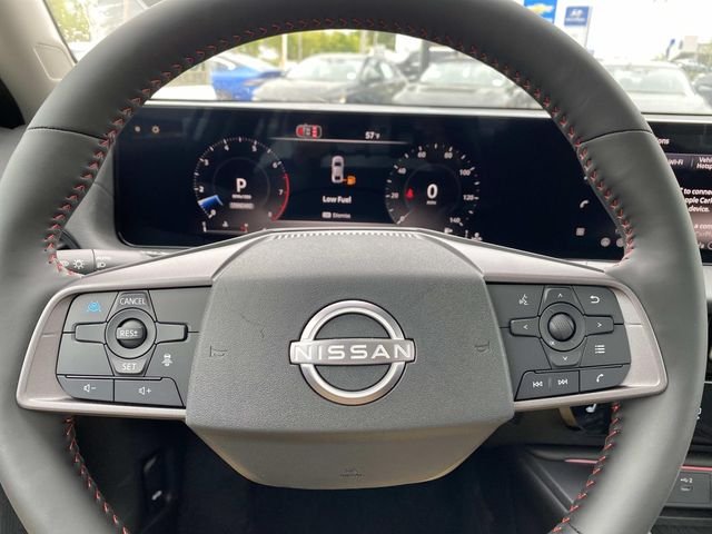 New 2026 Aspen White TriCoat / Super Black Two-tone Nissan SR image 12