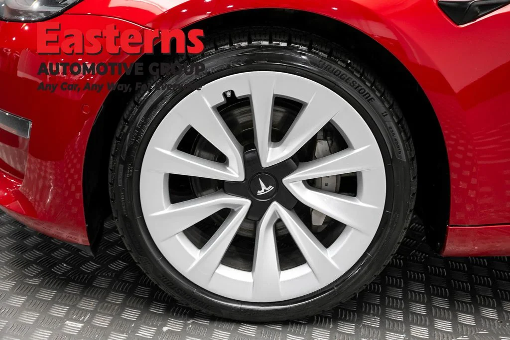 Used 2021 Red Tesla Long Range image 25