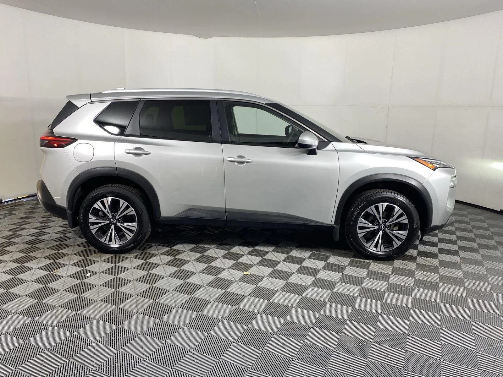 Used 2023 Brilliant Silver Metallic Nissan SV image 10