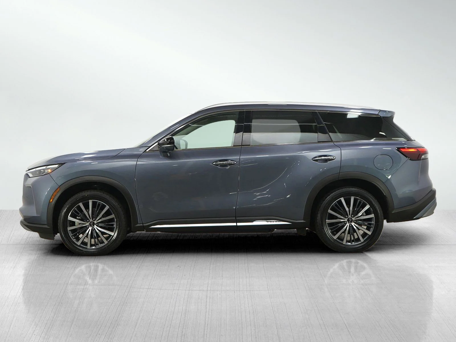 Used 2024 INFINITI QX60 Sensory with VIN 5N1DL1GS9RC352801 for sale in Burnsville, Minnesota