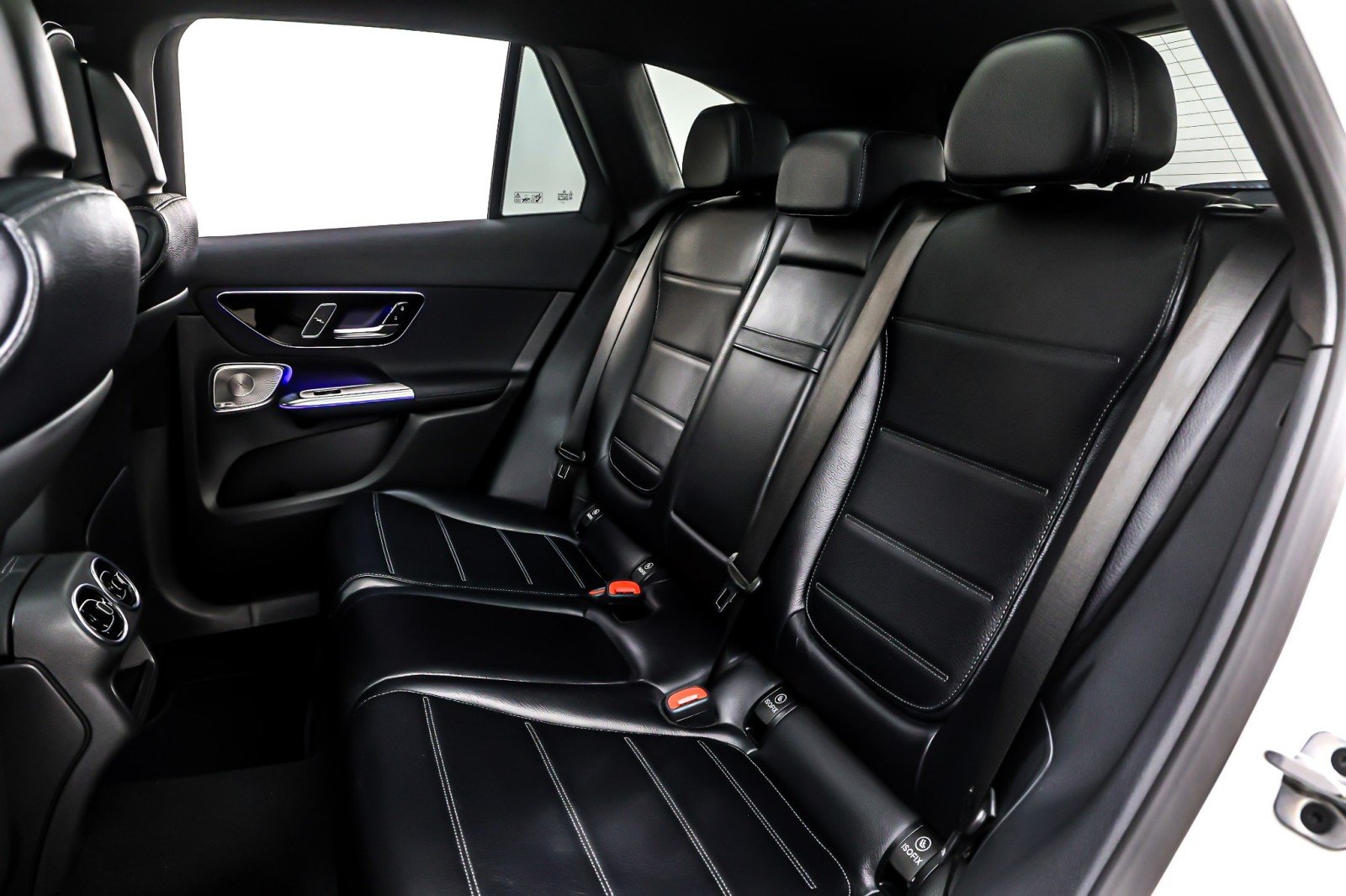 New 2026 Polar White Mercedes-Benz GLC 300 SUV image 8