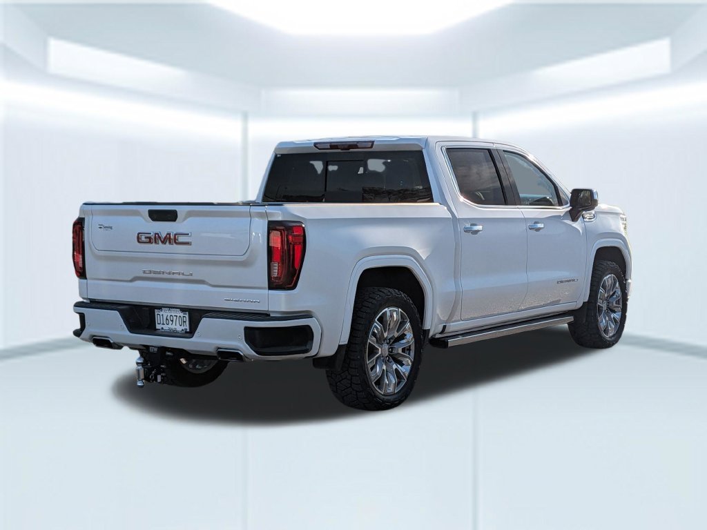 Used 2024 White GMC Denali image 6