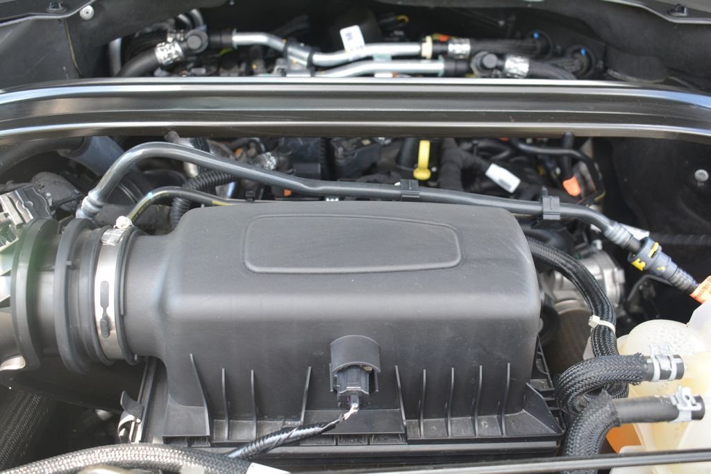 Used 2023 Gray Ford ST-Line image 28