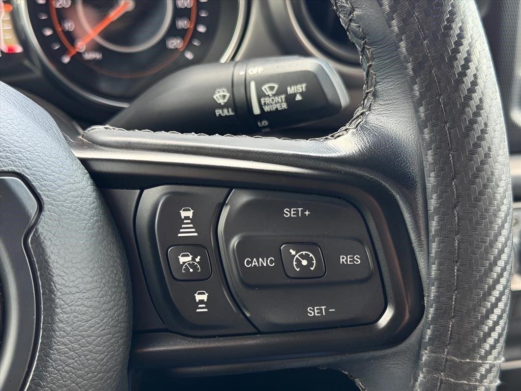 Used 2021  JEEP SPORT image 24