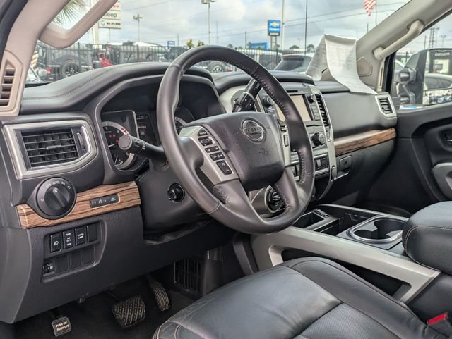 Used 2017 White Nissan SL image 31