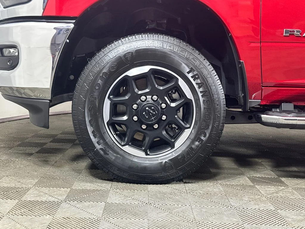 New 2026 Molten Red Pearl-Coat Exterior Paint RAM Laramie image 6