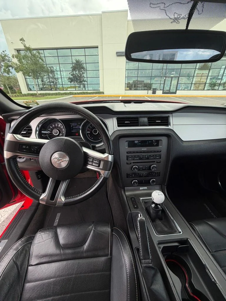 Used 2013 Red Ford V6 Premium image 23