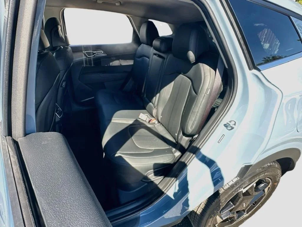 New 2027 Heritage Blue Kia EX image 23