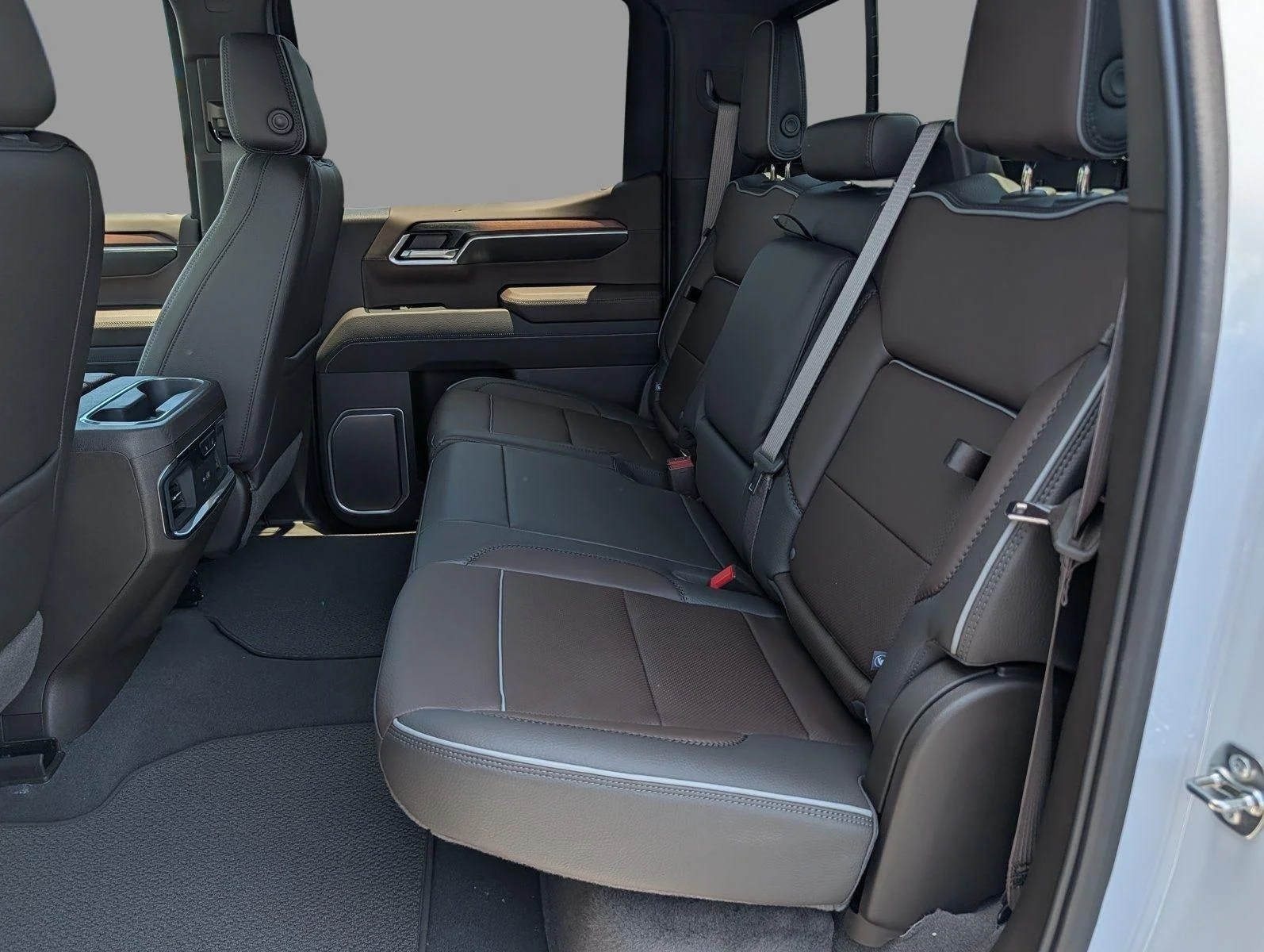 New 2026 Glacier White Tricoat GMC Denali image 33