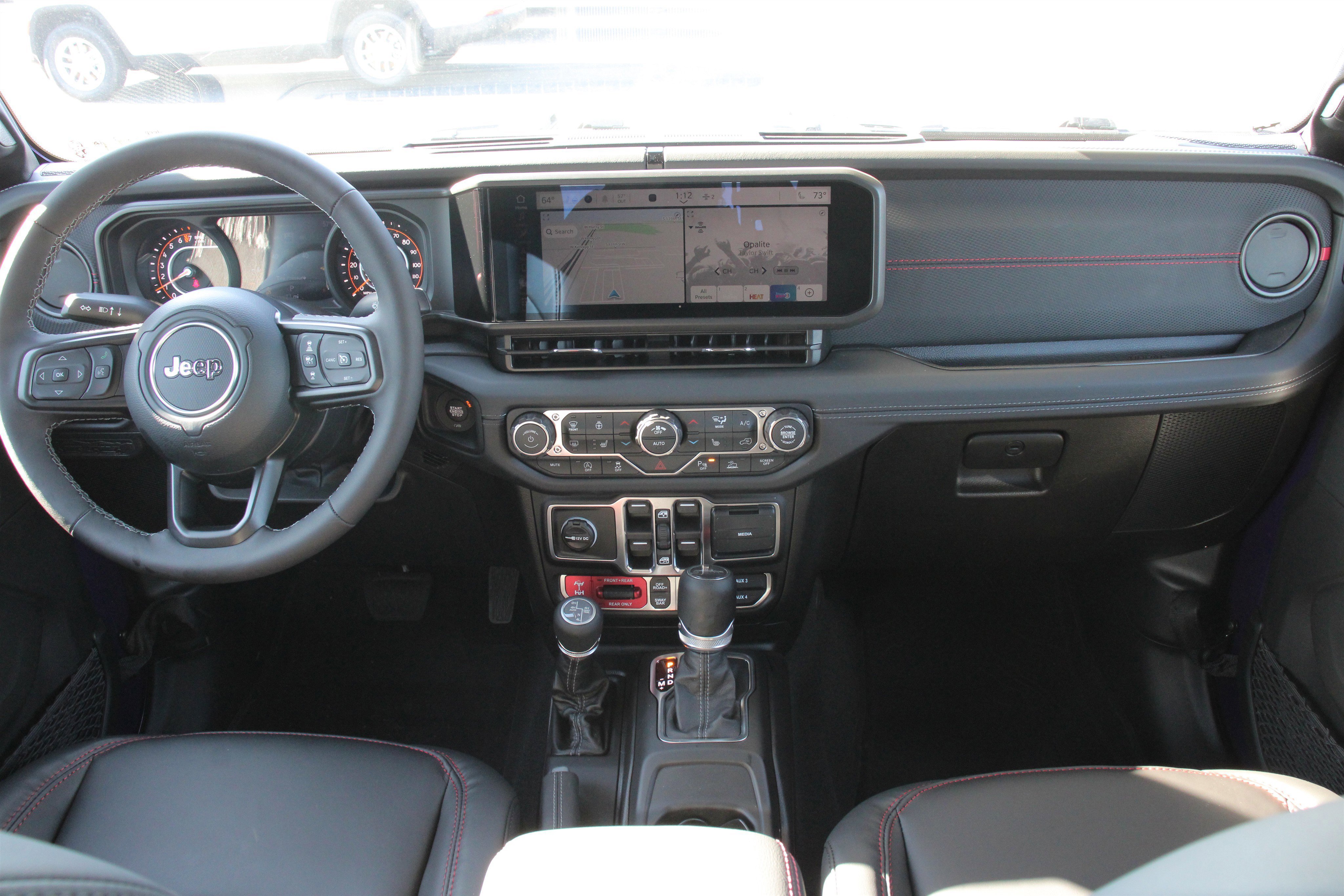 New 2026 Reign Jeep Rubicon X image 2
