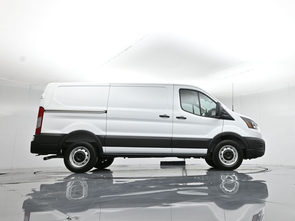 New 2026 Oxford White Ford Base image 48
