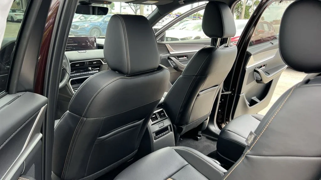 2025 Mazda CX-90 Premium Plus Package - Photo 34
