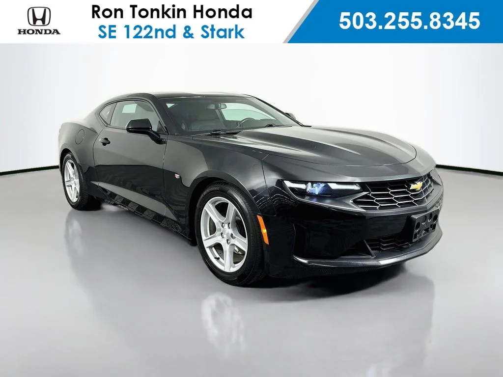 Used 2023 Black Chevrolet 1LT image 1