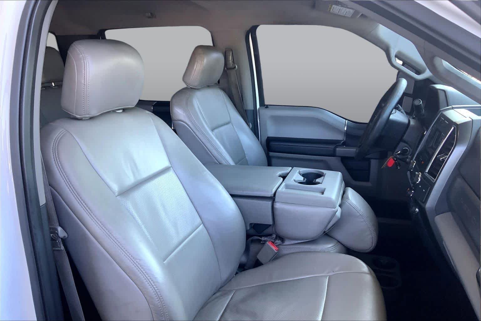Used 2018 Oxford White Ford XLT image 8
