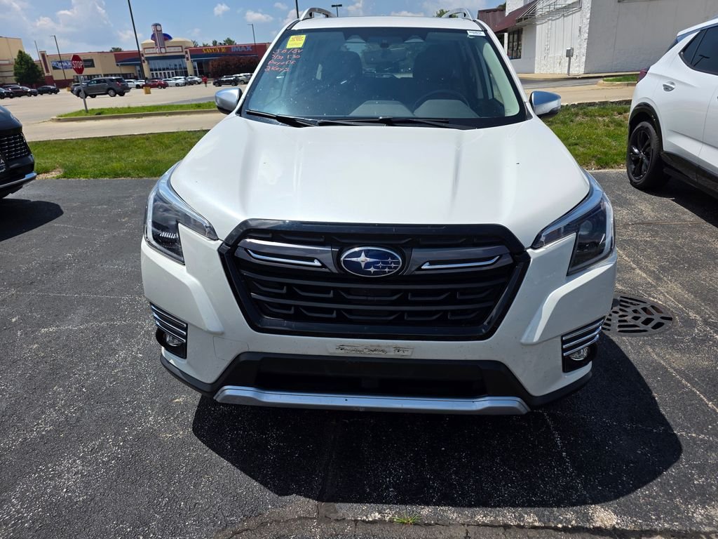 2023 Subaru Forester Touring's photo