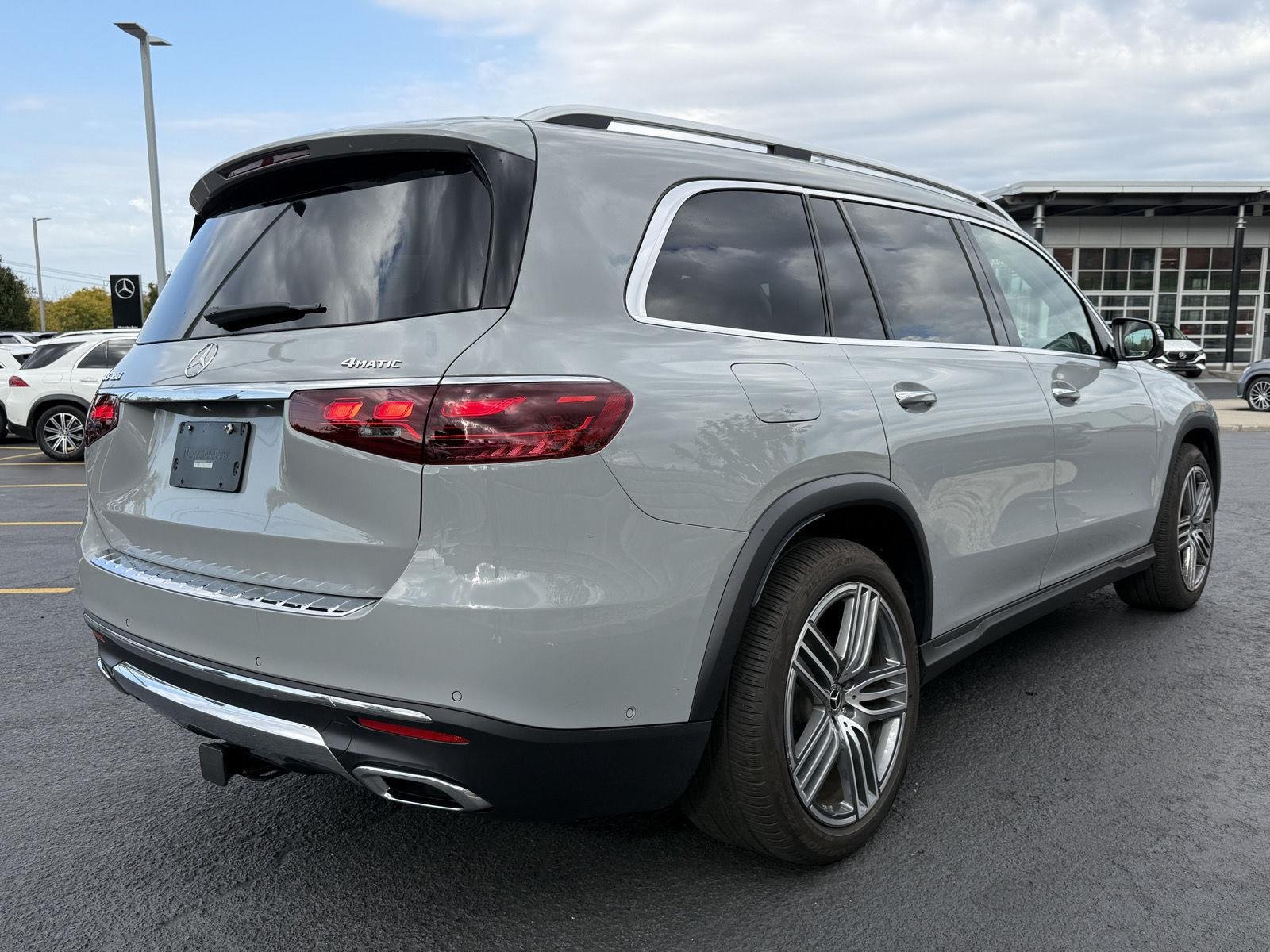 Used 2024 MANUFAKTUR Alpine Grey Mercedes-Benz GLS 450 image 5